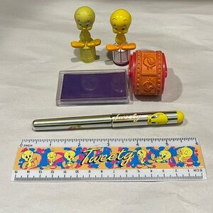 Tweety Looney Tunes vintage figures | 1996 Warner Bros